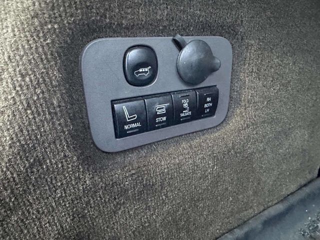 2013 Lincoln MKT 4dr Wagon 3.5L AWD EcoBoost - 23052492 - 11