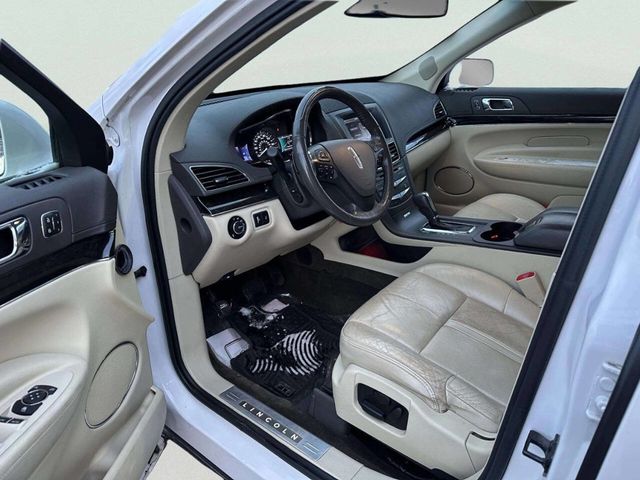 2013 Lincoln MKT 4dr Wagon 3.5L AWD EcoBoost - 23052492 - 13