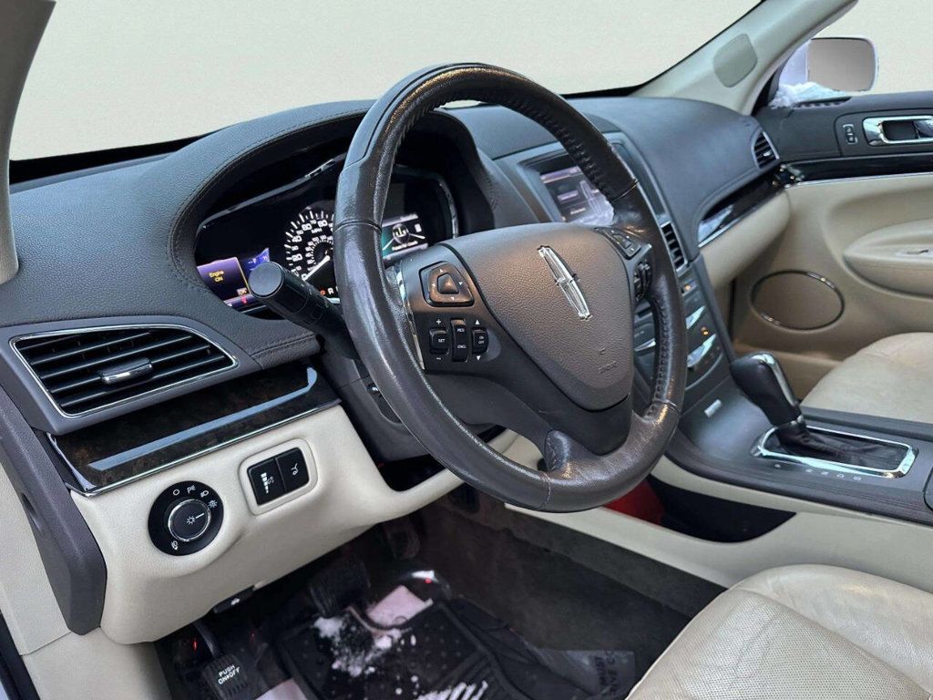 2013 Lincoln MKT 4dr Wagon 3.5L AWD EcoBoost - 23052492 - 14
