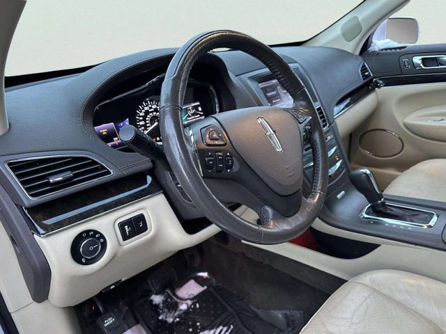 2013 Lincoln MKT 4dr Wagon 3.5L AWD EcoBoost - 23052492 - 14