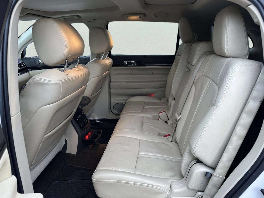 2013 Lincoln MKT 4dr Wagon 3.5L AWD EcoBoost - 23052492 - 17