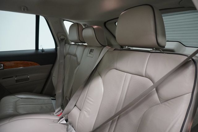 2013 Lincoln MKX FWD 4dr - 22996691 - 11