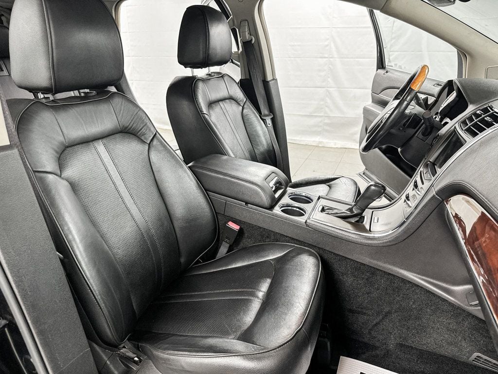 2013 Lincoln MKX Base photo 12