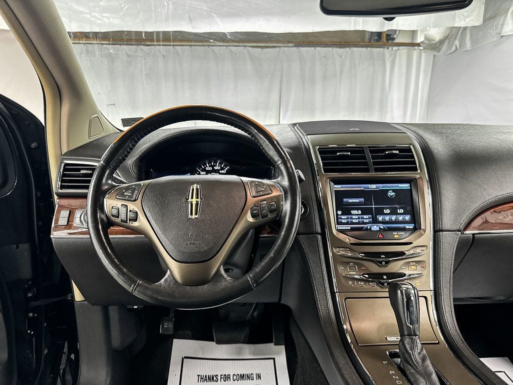 2013 Lincoln MKX Base photo 14