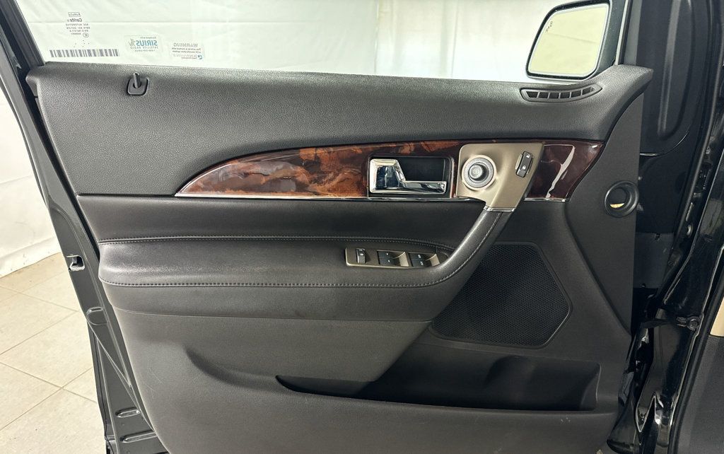 2013 Lincoln MKX Base photo 15