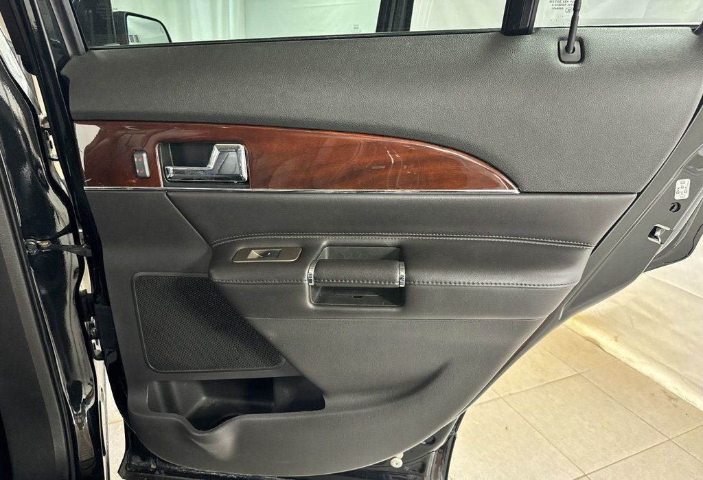 2013 Lincoln MKX Base photo 17