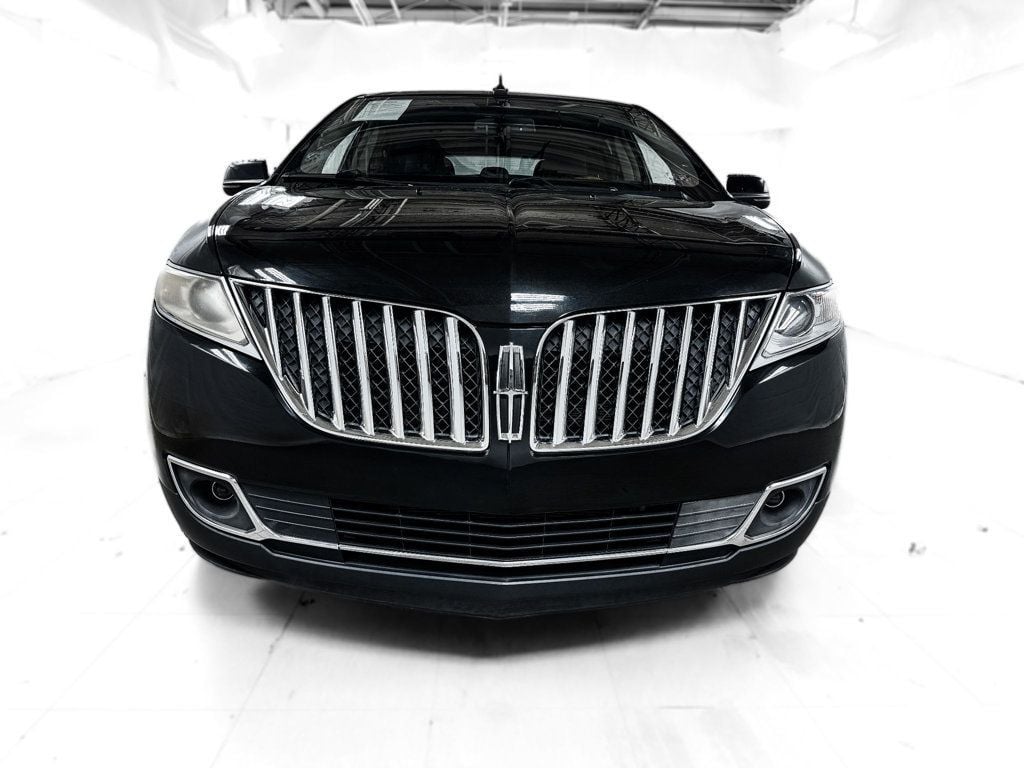2013 Lincoln MKX Base photo 2