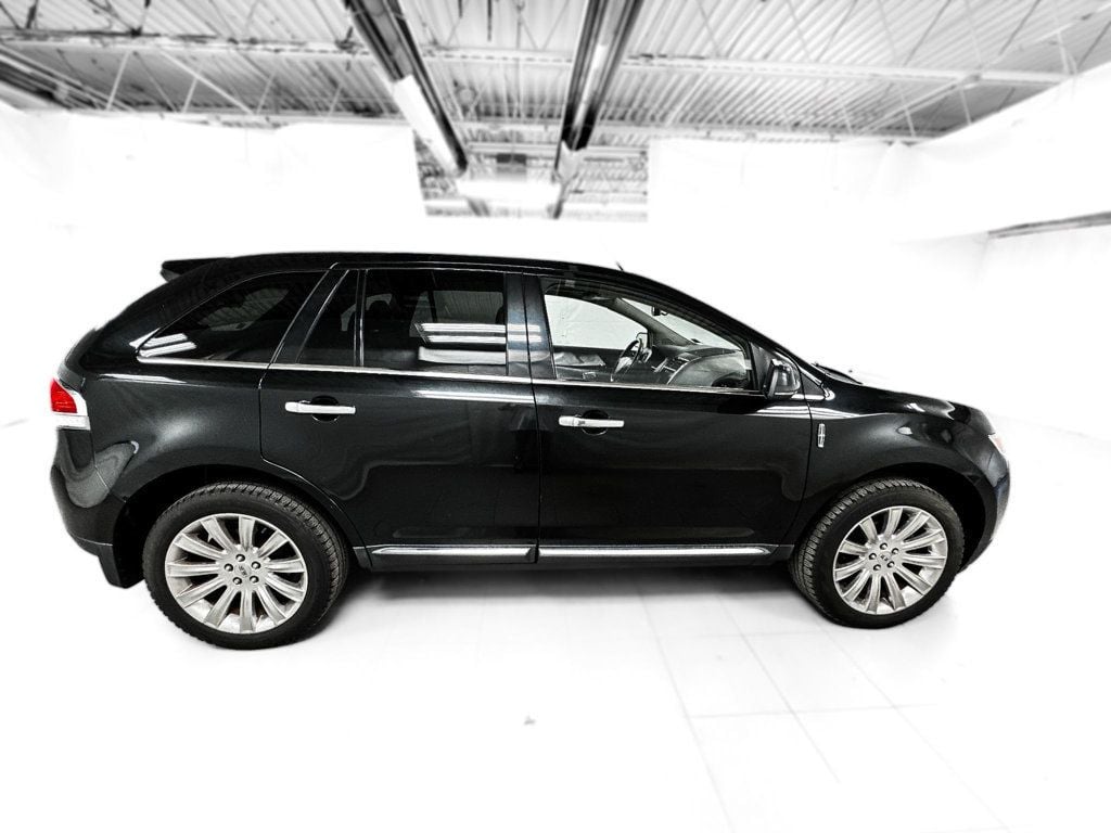 2013 Lincoln MKX Base photo 7