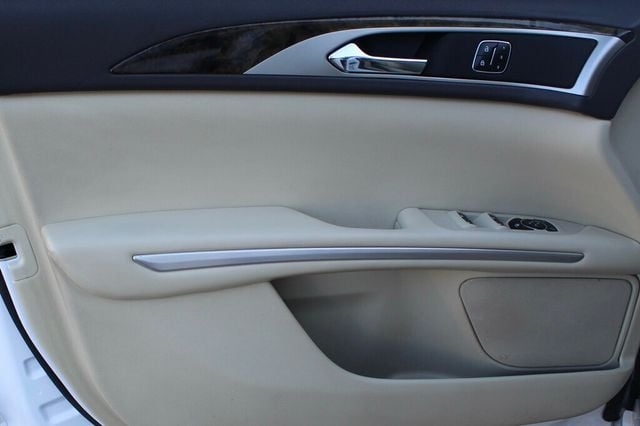 2013 Lincoln MKZ W/ 102A RESERVE GROUP, NAVIGATION, MOONROOF,NEW TIRES  - 23018158 - 18