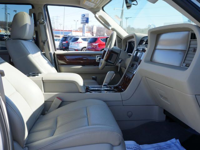2013 Lincoln Navigator L 2WD 4dr - 11298341 - 16