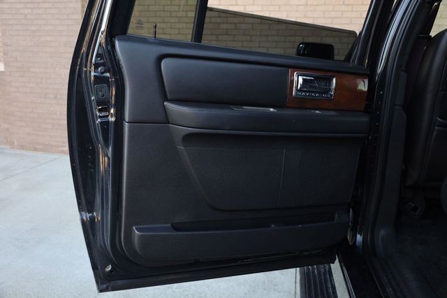 2013 Lincoln Navigator L 4WD 4dr - 23098998 - 19