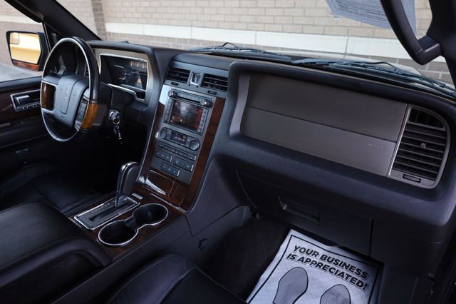 2013 Lincoln Navigator L 4WD 4dr - 23098998 - 30