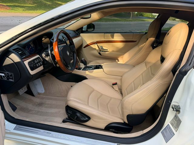 2013 Maserati GranTurismo $136K MSRP!! Alcantara Headliner, Trident Stitched Headrest - 23015086 - 20