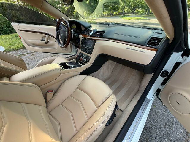 2013 Maserati GranTurismo $136K MSRP!! Alcantara Headliner, Trident Stitched Headrest - 23015086 - 35