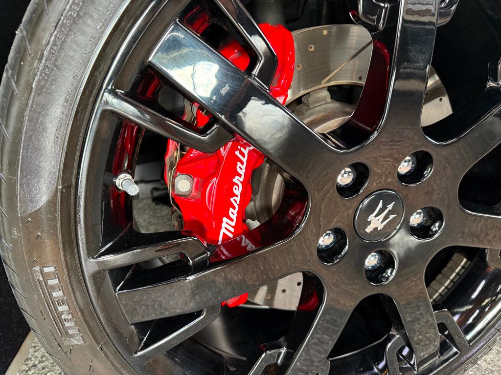 2013 Maserati Granturismo MC photo 13