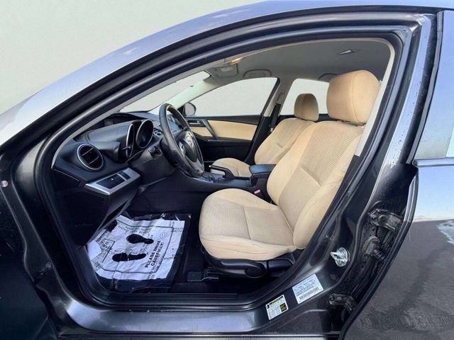2013 Mazda Mazda3 4dr Sedan Automatic i Touring - 23009453 - 14
