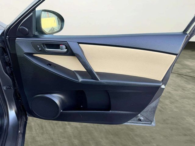 2013 Mazda Mazda3 4dr Sedan Automatic i Touring - 23009453 - 23