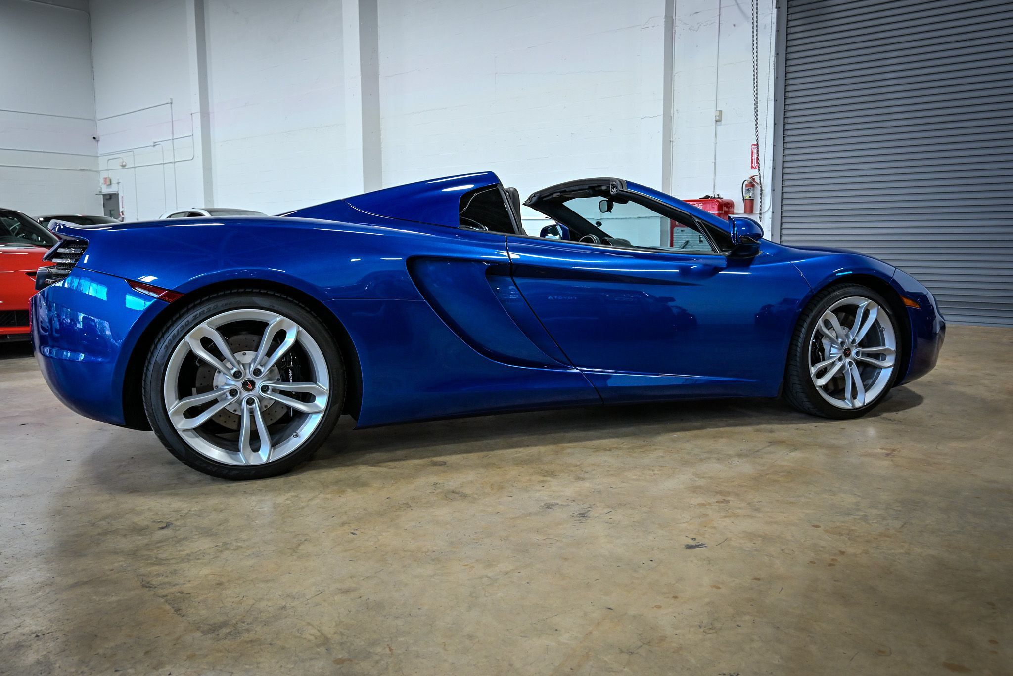 2013 Mclaren MP4-12C photo 15