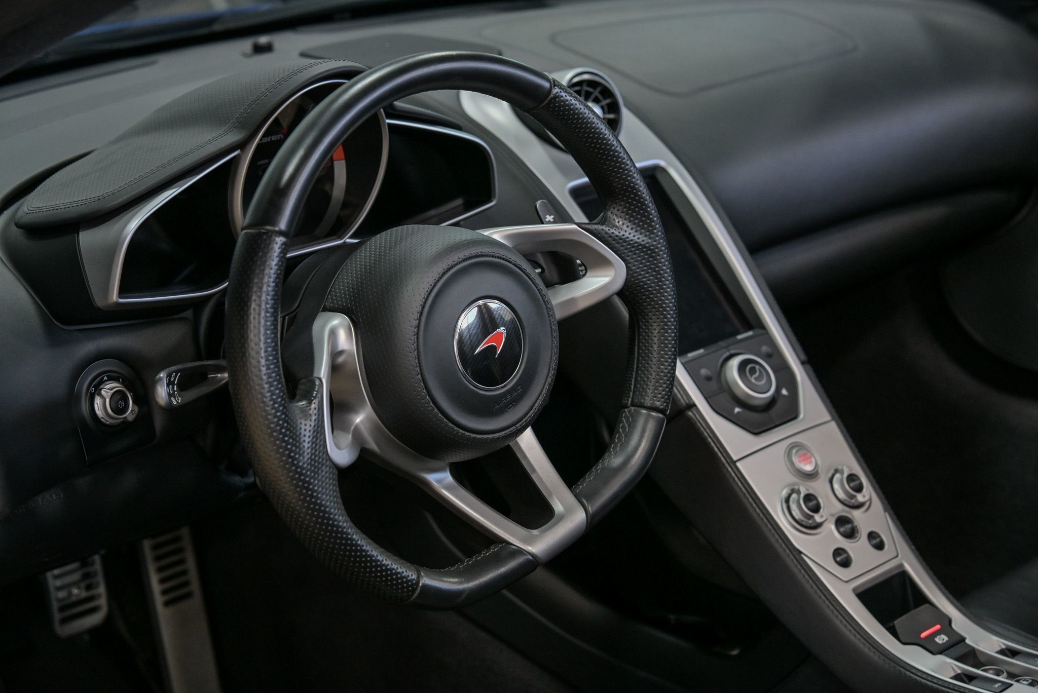 2013 Mclaren MP4-12C photo 20
