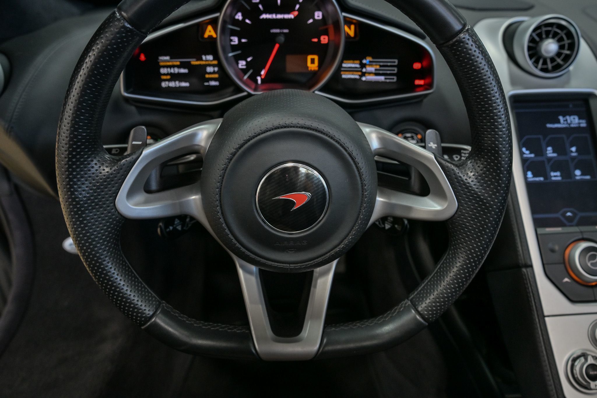2013 Mclaren MP4-12C photo 25