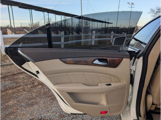 2013 Mercedes-Benz CLS 4dr Sedan CLS 550 4MATIC - 22982271 - 9