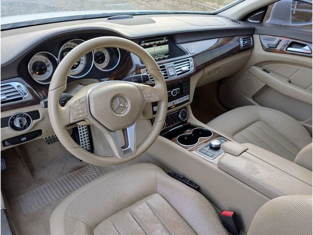 2013 Mercedes-Benz CLS 4dr Sedan CLS 550 4MATIC - 22982271 - 18