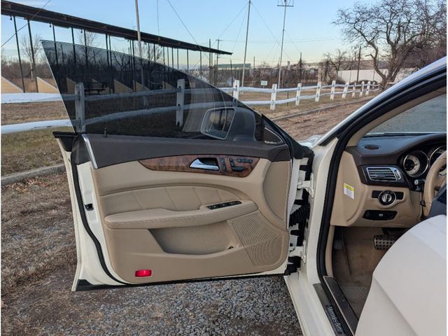 2013 Mercedes-Benz CLS 4dr Sedan CLS 550 4MATIC - 22982271 - 8