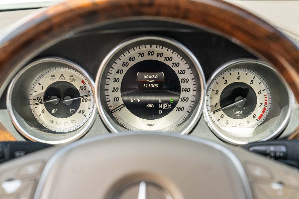 2013 Mercedes-Benz CLS PREMIUM PACKAGE! - 22382852 - 24