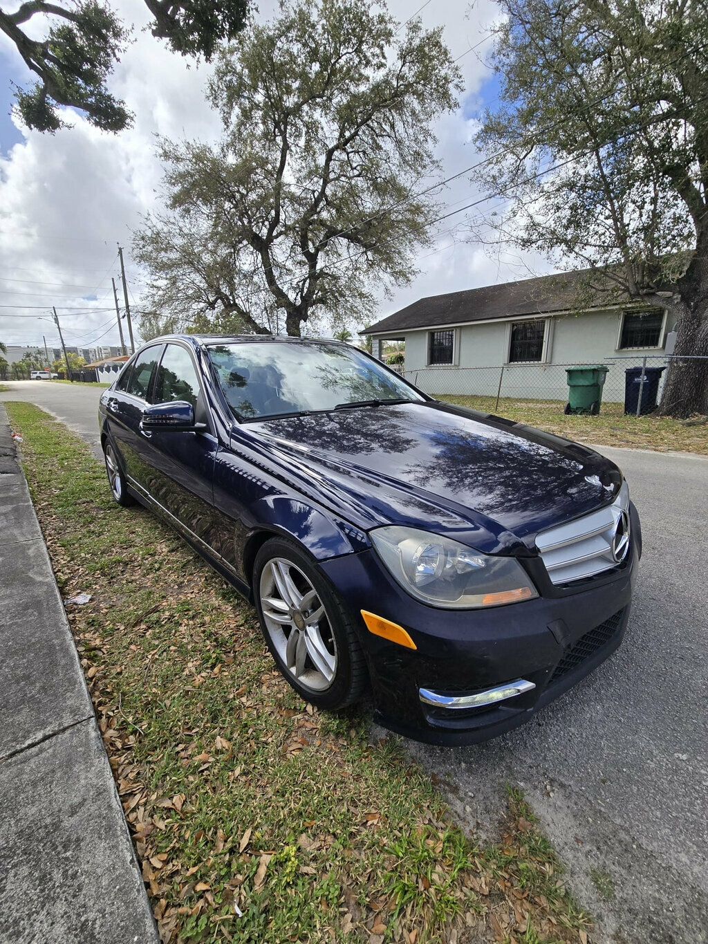2013 Mercedes-Benz C-Class  - 22994429 | Video 1