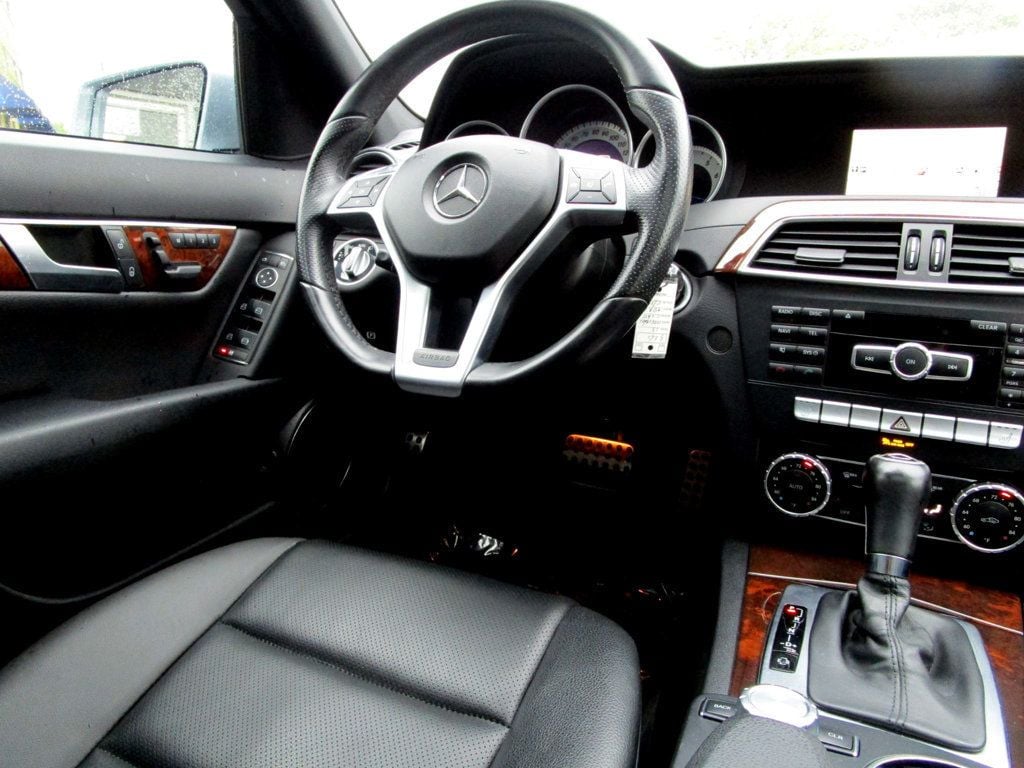 2013 Mercedes-Benz C-Class 4dr Sedan C 250 Sport RWD - 23021236 - 17