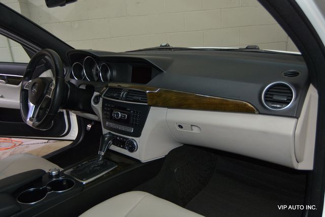 2013 Mercedes-Benz C-Class 4dr Sedan C 250 Sport RWD - 22973884 - 11