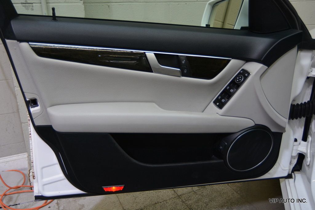 2013 Mercedes-Benz C-Class 4dr Sedan C 250 Sport RWD - 22973884 - 6
