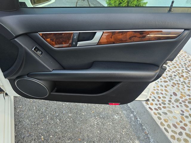 2013 Mercedes-Benz C-Class 4dr Sedan C 300 Sport 4MATIC - 23066696 - 17