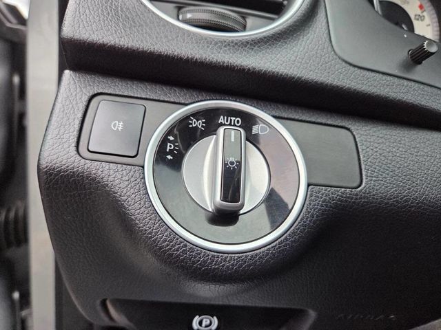 2013 Mercedes-Benz C-Class 4dr Sedan C 300 Sport 4MATIC - 23007417 - 19