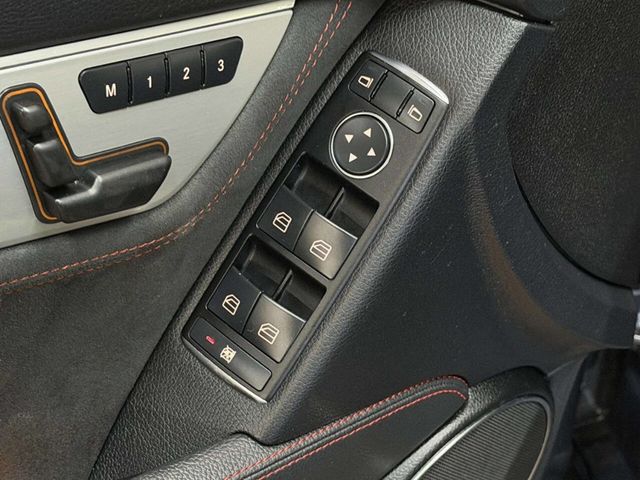 2013 Mercedes-Benz C-Class 4dr Sedan C 300 Sport 4MATIC - 23001188 - 10