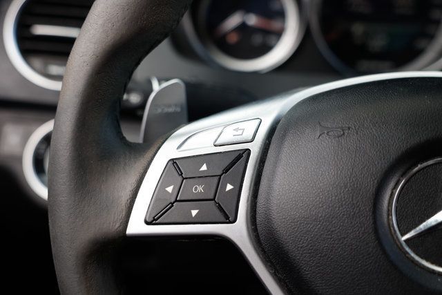 2013 Mercedes-Benz C-Class 4dr Sedan C63 AMG RWD - 22972674 - 29