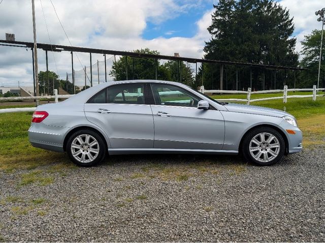 2013 Mercedes-Benz E-Class Luxury - 23073219 - 3