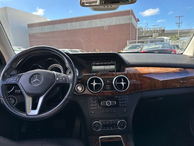2013 Mercedes Benz GLK 350 photo 12