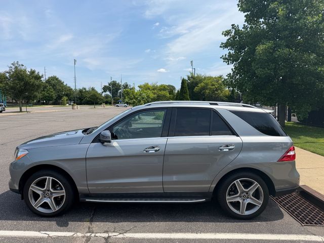 2013 Mercedes-Benz M-Class ML350, 4MATIC, AWD, NAVI, BACKUP CAM, HARMAN KARDON, PREMIUM PKG - 23067051 - 16
