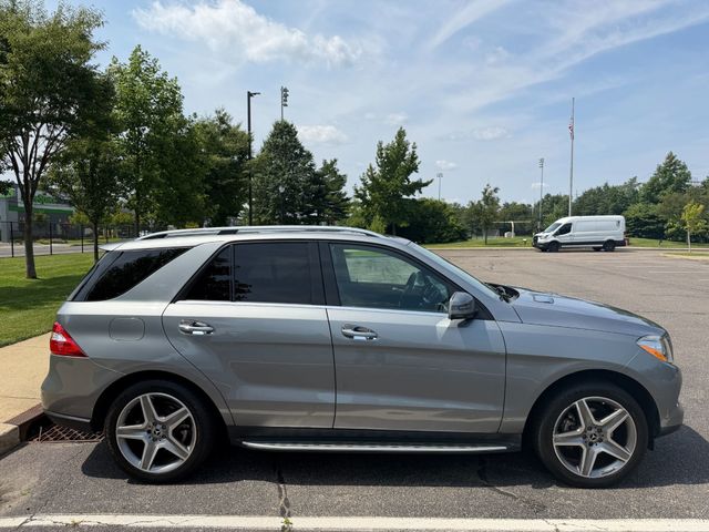 2013 Mercedes-Benz M-Class ML350, 4MATIC, AWD, NAVI, BACKUP CAM, HARMAN KARDON, PREMIUM PKG - 23067051 - 17