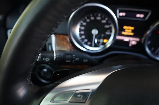 2013 Mercedes-Benz M-Class ML 550 - 23028403 - 35