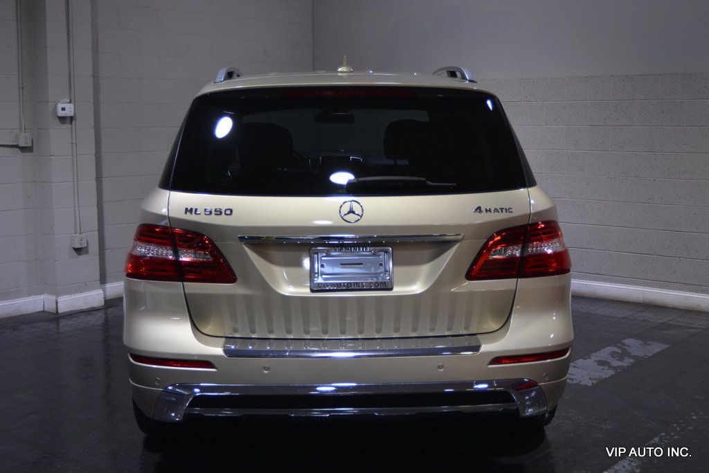 2013 Mercedes-Benz M-Class ML550 - 22461599 - 9