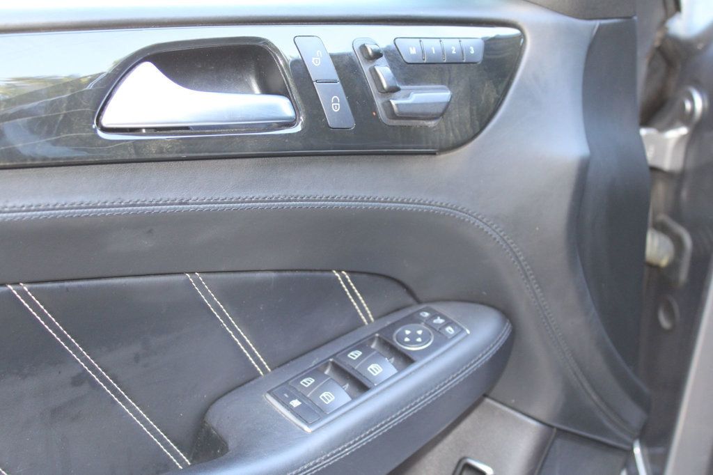 2013 Mercedes Benz ML 63 AMG photo 38