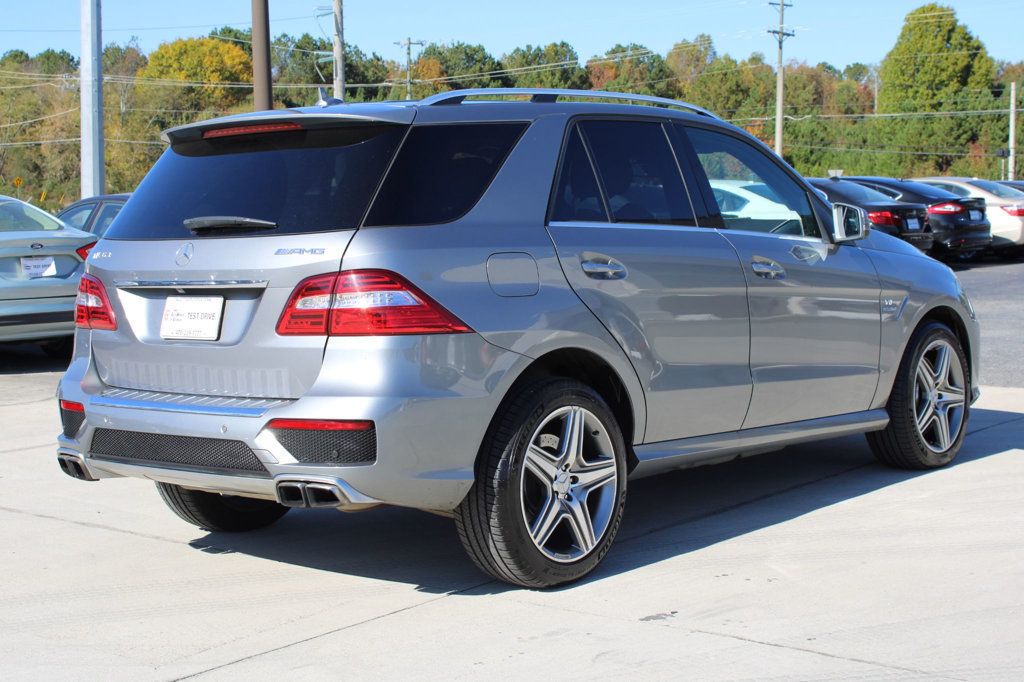 2013 Mercedes Benz ML 63 AMG photo 8