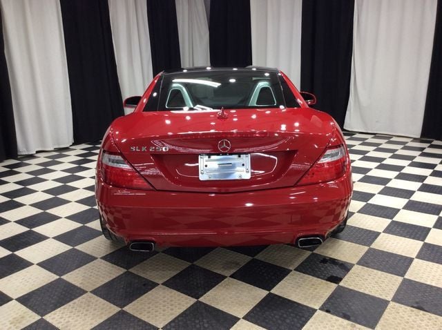 2013 Mercedes-Benz SLK-Class