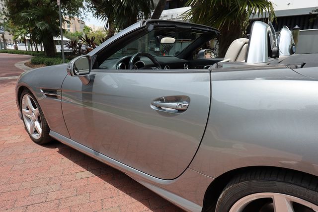 2013 Mercedes-Benz SLK SLK 250 2dr Roadster 250 - 23026548 - 22