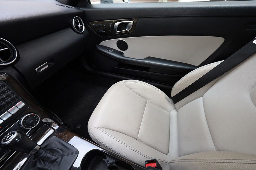2013 Mercedes-Benz SLK SLK 250 2dr Roadster 250 - 23026548 - 37