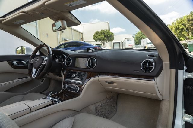 2013 Mercedes-Benz SL-Class 2dr Roadster SL 550 - 23017684 - 18