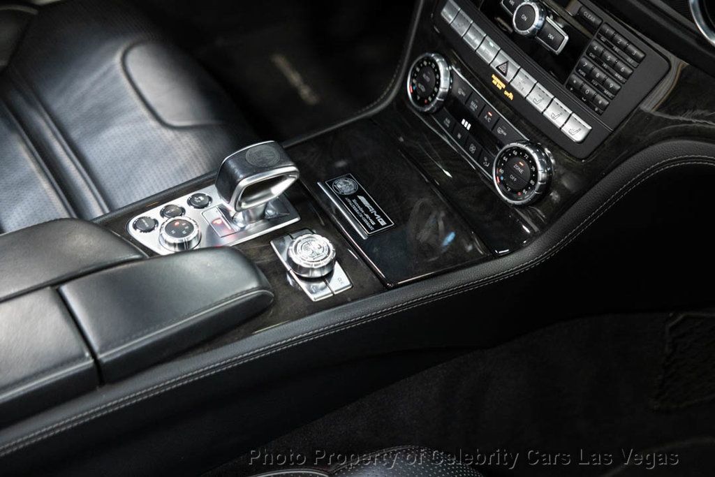 2013 Mercedes-Benz SL-Class AMG Performance Pkg (557HP), driver assist, Premium Pkg - 23037189 - 54