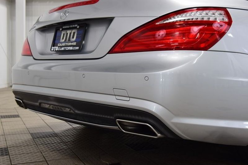 2013 Mercedes Benz SL 550 photo 18